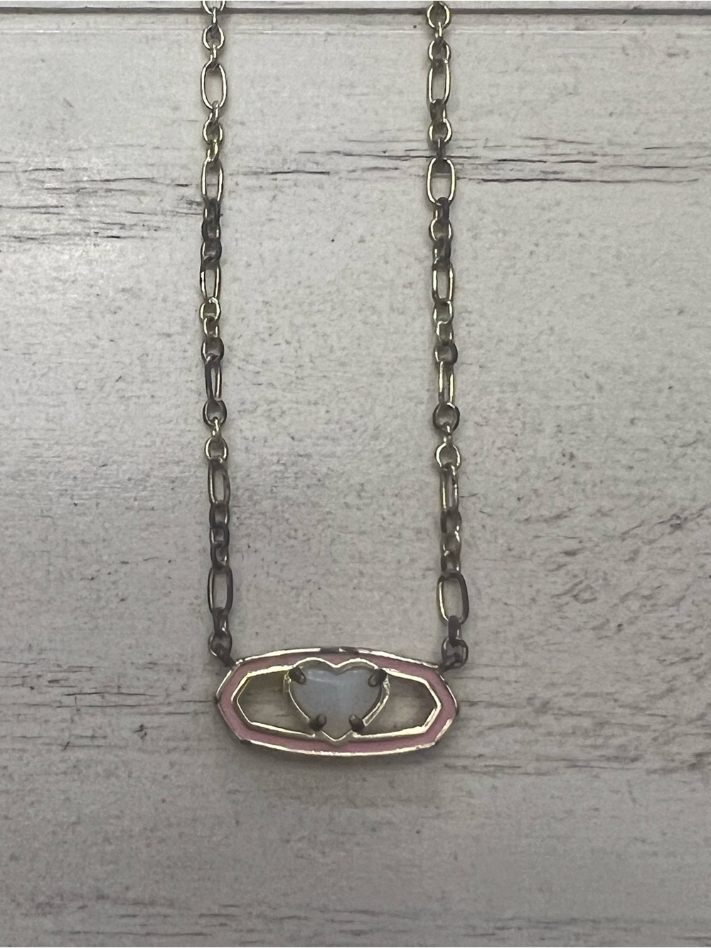 Kendra Scott Gold Tone Pink and White Enamel Heart Pendant Necklace - Tarnished